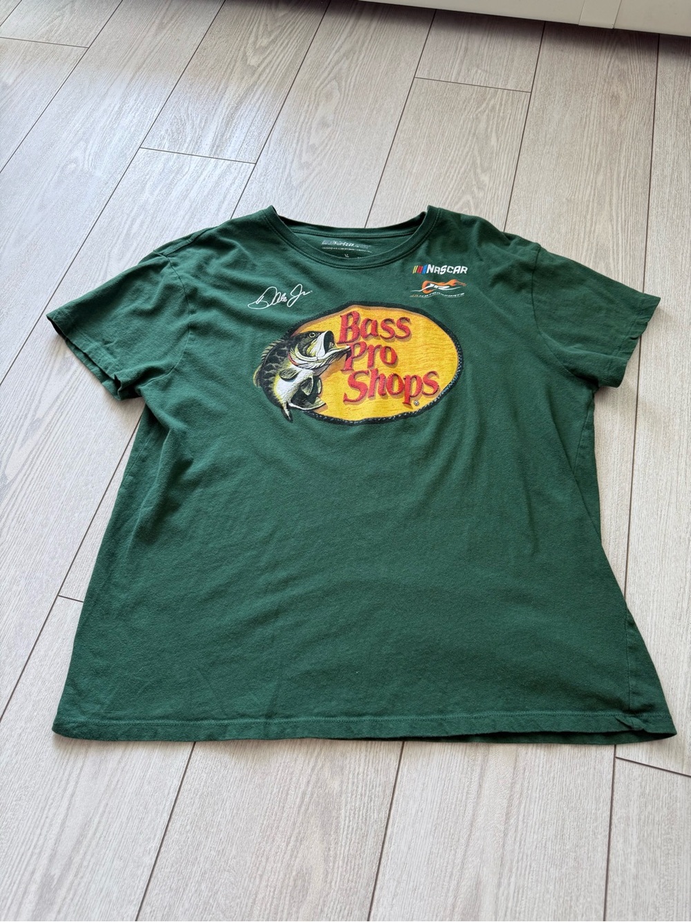 Bass Pro shops NASCAR Dale Jr tee shirt XL green yellow 100% cotton fish hunting